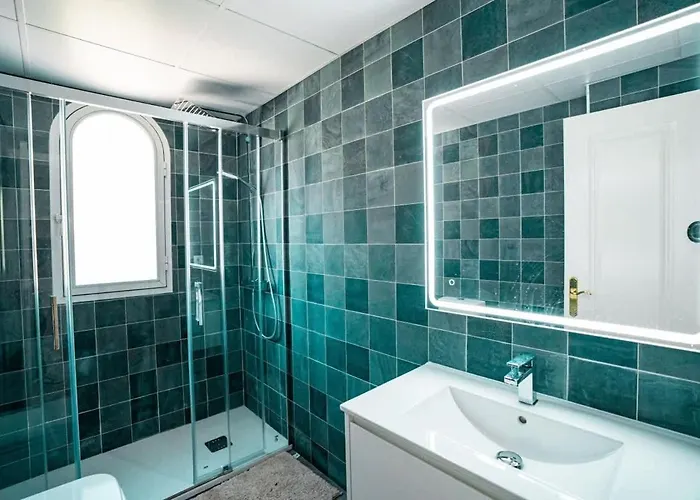 Locrimar 3 Bedroom In Puerto Banus 아파트 *